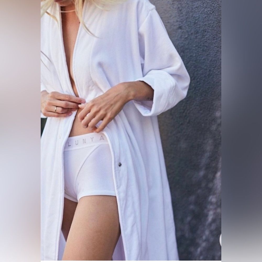 Lunya Cotton Terry Robe | Medium | White - Picture 5 of 15